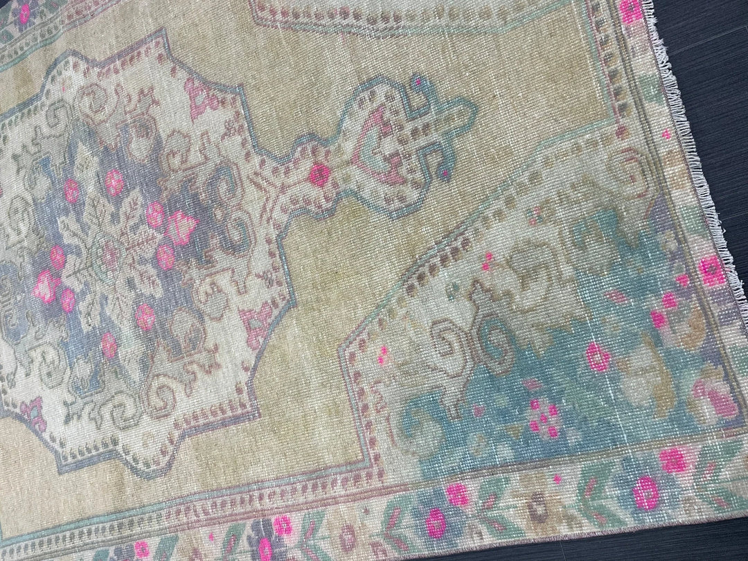 Beige Turkish Runner Rug 4' 6" x 7' 1" Hand-Knotted | No. WR43298