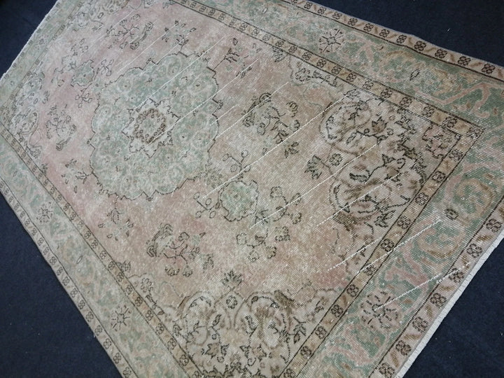 Rust Turkish Runner Rug 5' x 8' 11" Hand-Knotted | No. WR45218