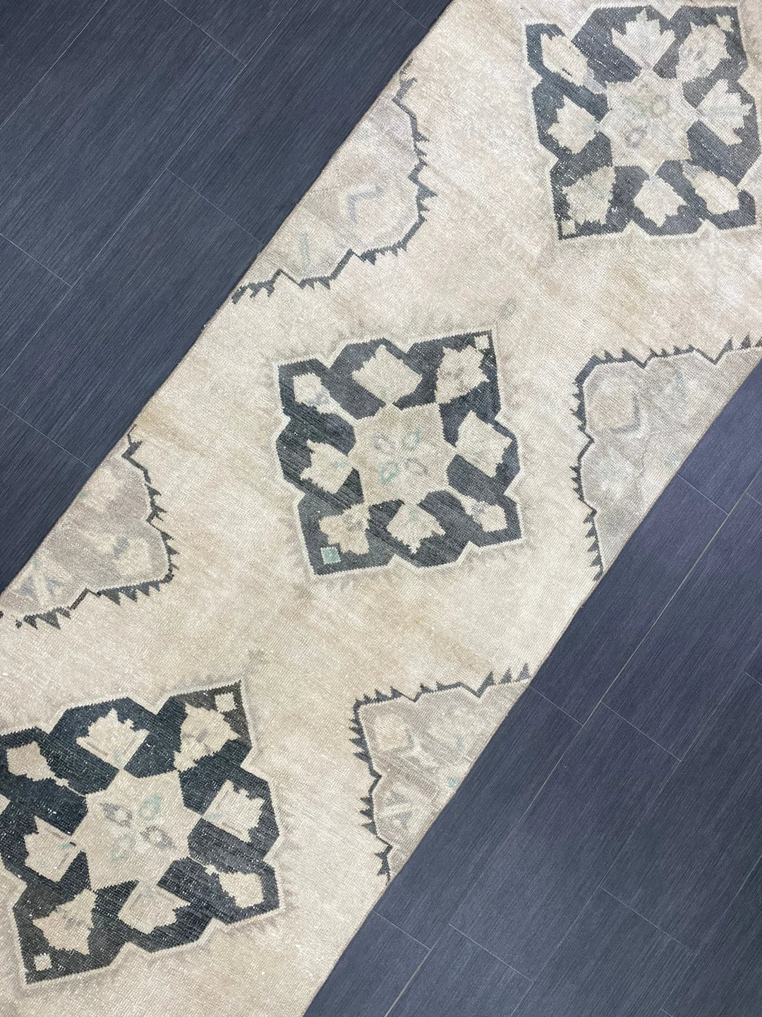 Turkish Runner Rug 2' 9" x 9' 6" Hand-Knotted | No. WR45691