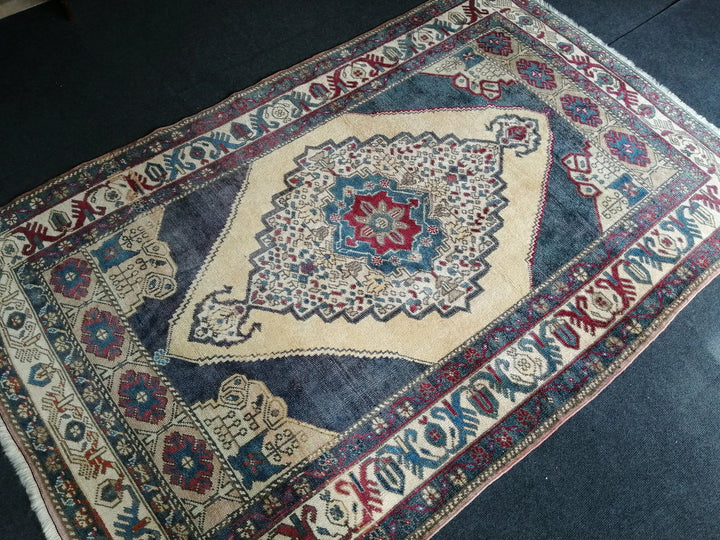 Beige Turkish Runner Rug 4' 7" x 7' Hand-Knotted | No. WR46524