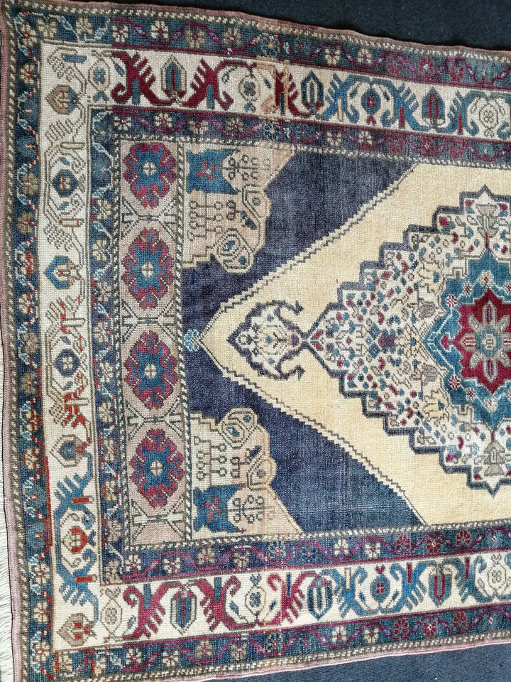 Beige Turkish Runner Rug 4' 7" x 7' Hand-Knotted | No. WR46524