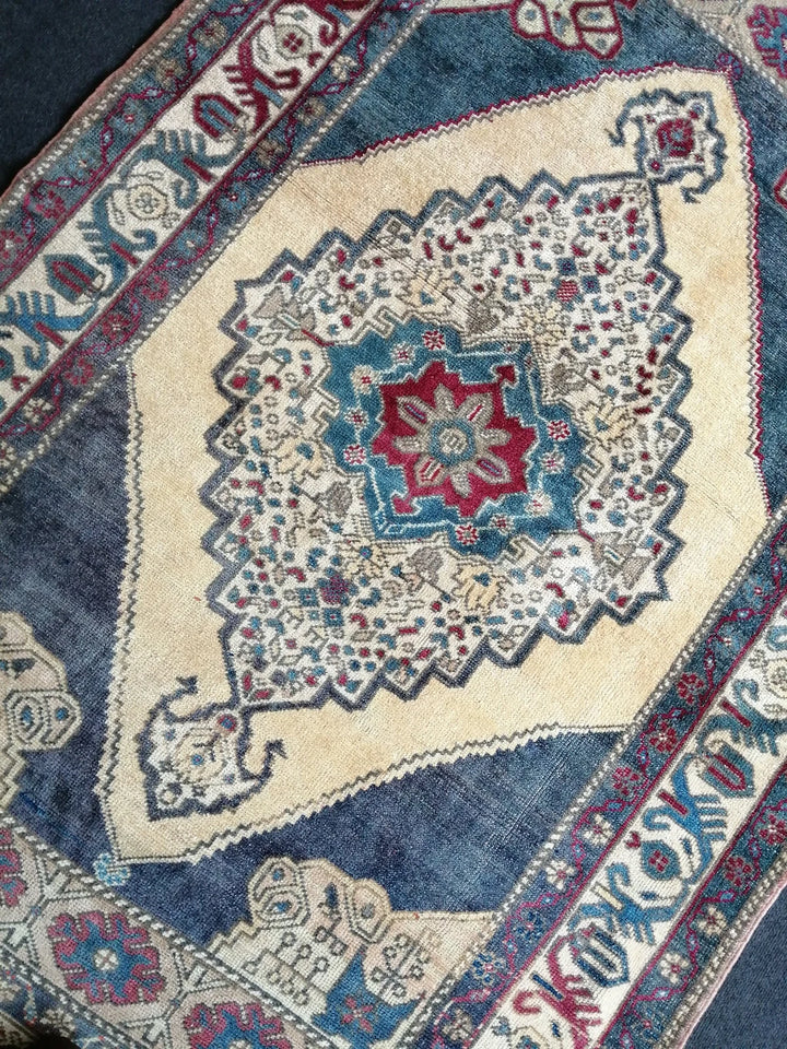 Beige Turkish Runner Rug 4' 7" x 7' Hand-Knotted | No. WR46524