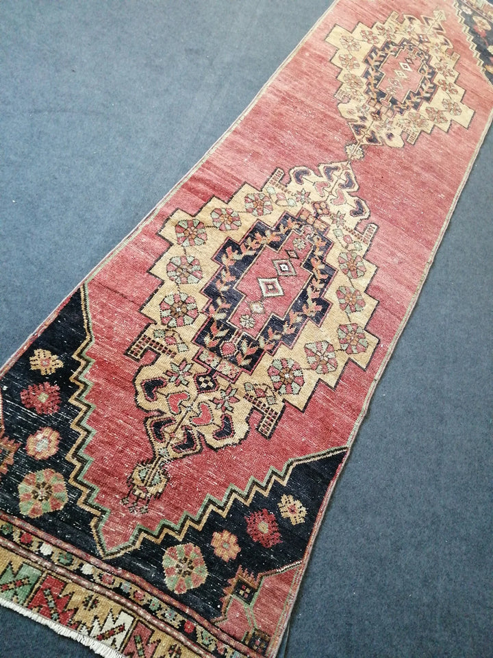 Turkish Runner Rug 2' 10" x 10' 1" Hand-Knotted | No. WR47400