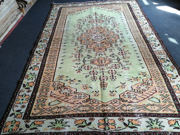 Beige Turkish Runner Rug 6' x 9' 4" Hand-Knotted | No. WR47441