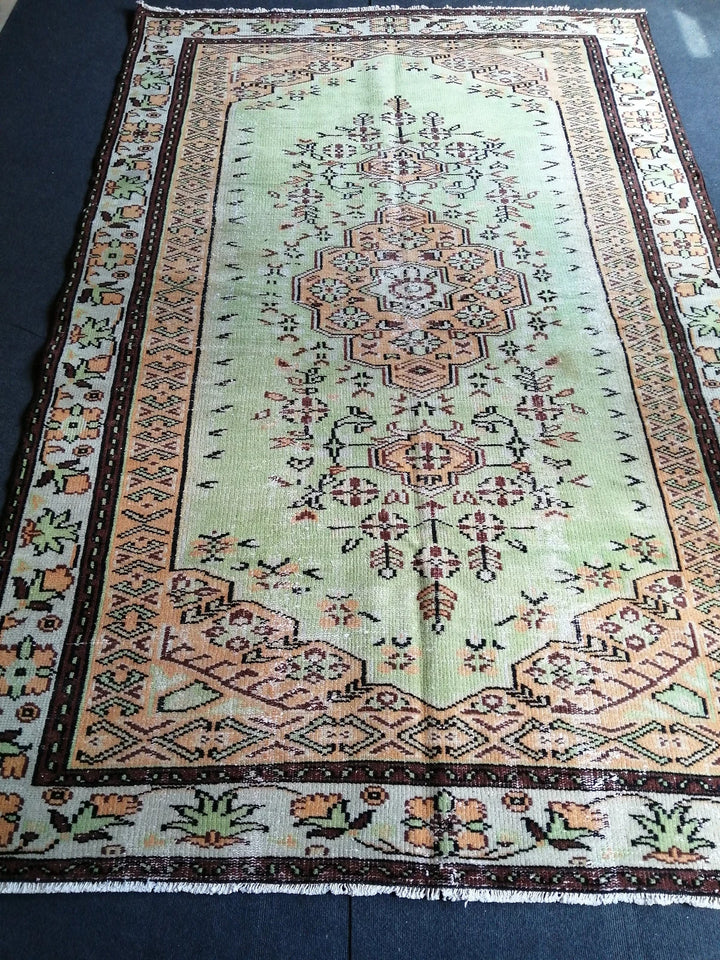 Beige Turkish Runner Rug 6' x 9' 4" Hand-Knotted | No. WR47441