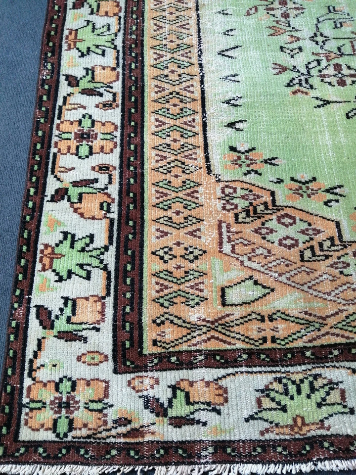 Beige Turkish Runner Rug 6' x 9' 4" Hand-Knotted | No. WR47441