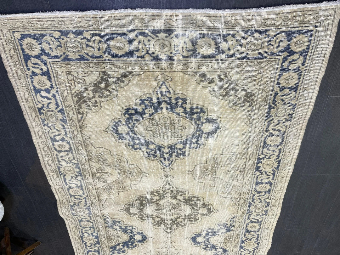 Beige Turkish Runner Rug 4' 8" x 11' 7" Hand-Knotted | No. WR51731