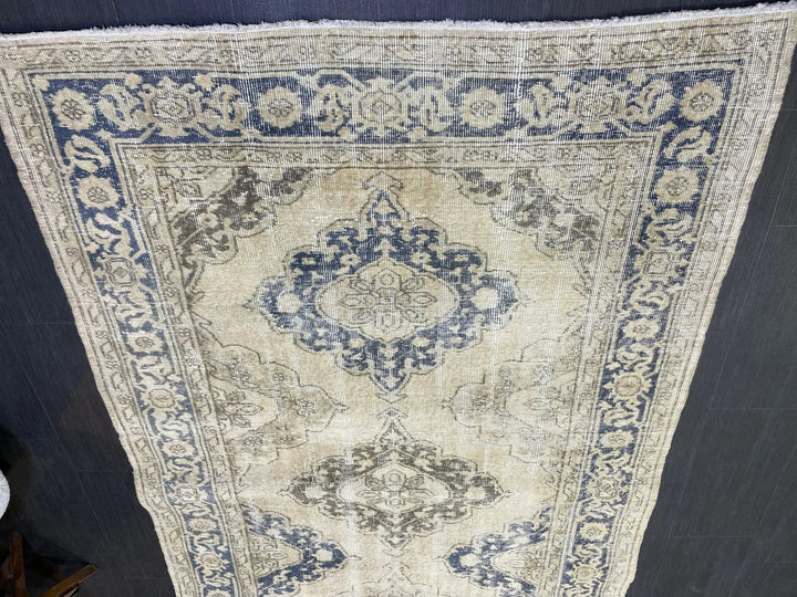 Beige Turkish Runner Rug 4' 8" x 11' 7" Hand-Knotted | No. WR51731