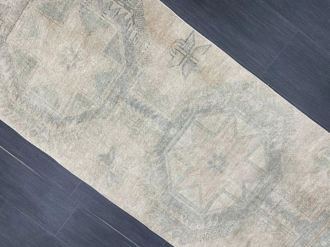 Tan Turkish Runner Rug 2' 9" x 12' 9" Hand-Knotted | No. WR52520