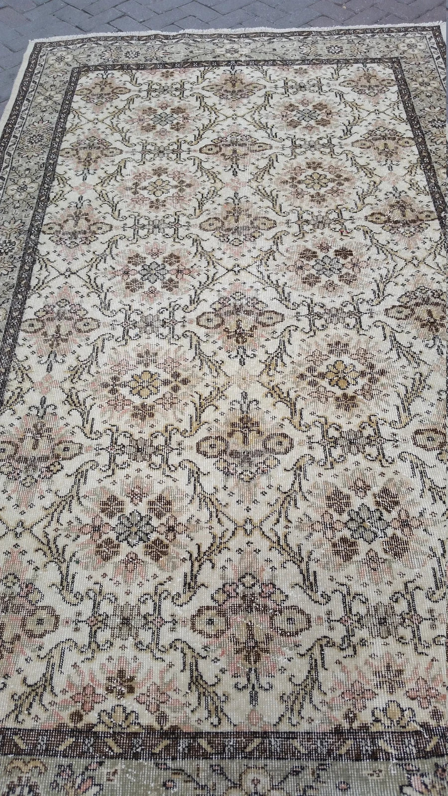 Beige Turkish Runner Rug 5' 7" x 9' 7" Hand-Knotted | No. WR53137