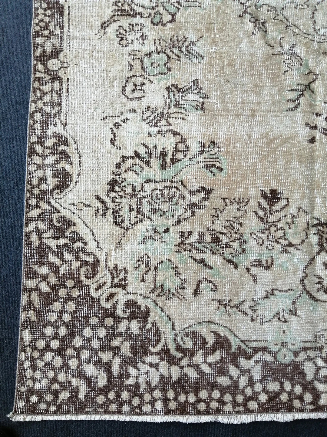 Beige Turkish Runner Rug 5' 6" x 9' 7" Hand-Knotted | No. WR53901