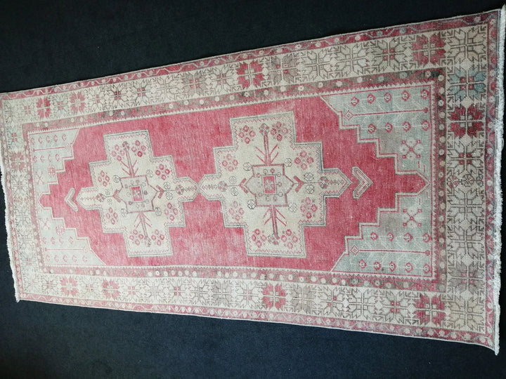 Beige Turkish Runner Rug 4' 7" x 9' 4" Hand-Knotted | No. WR54516