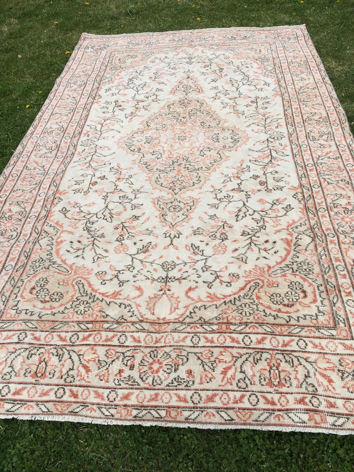 Beige Turkish Runner Rug 6' x 10' Hand-Knotted | No. WR55847