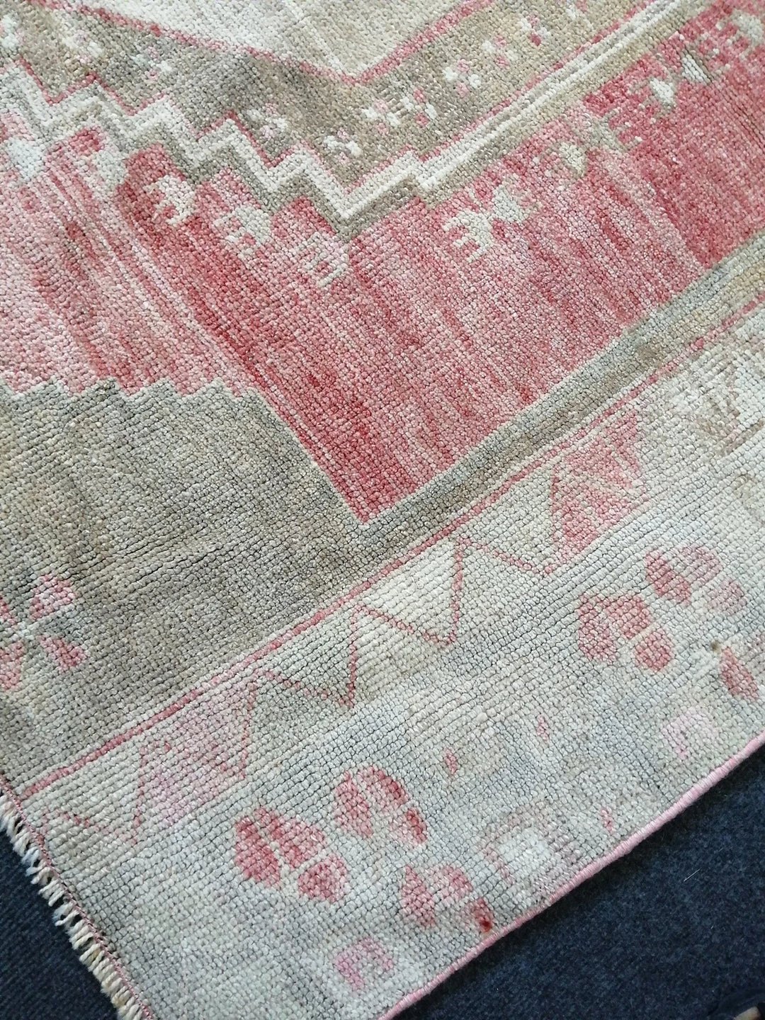 Pink Turkish Runner Rug 5' x 8' Hand-Knotted | No. WR57066