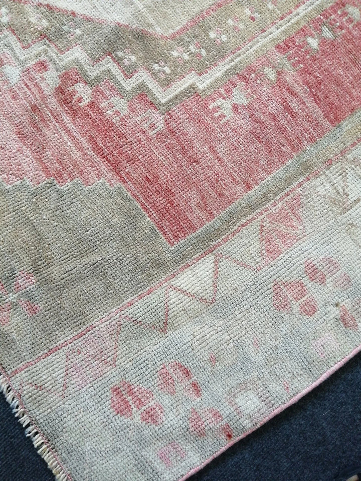 Pink Turkish Runner Rug 5' x 8' Hand-Knotted | No. WR57066