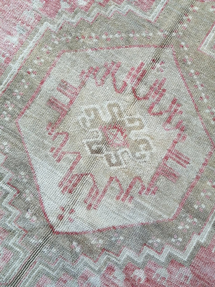 Pink Turkish Runner Rug 5' x 8' Hand-Knotted | No. WR57066