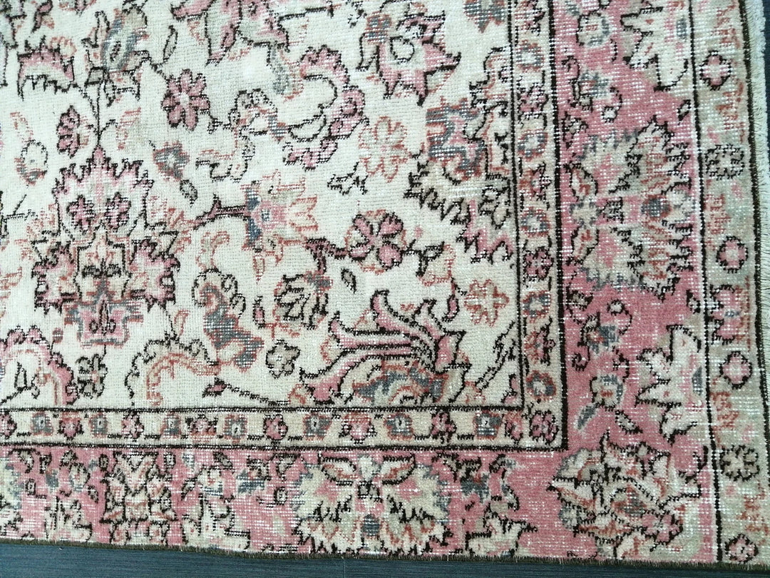 Pink Turkish Runner Rug 4' 6" x 8' 1" Hand-Knotted | No. WR57263
