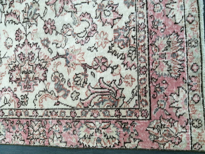 Pink Turkish Runner Rug 4' 6" x 8' 1" Hand-Knotted | No. WR57263
