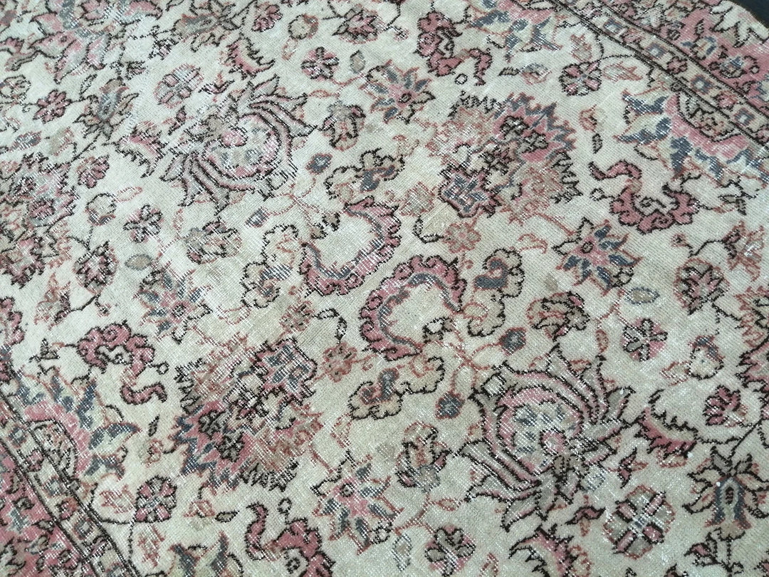 Pink Turkish Runner Rug 4' 6" x 8' 1" Hand-Knotted | No. WR57263