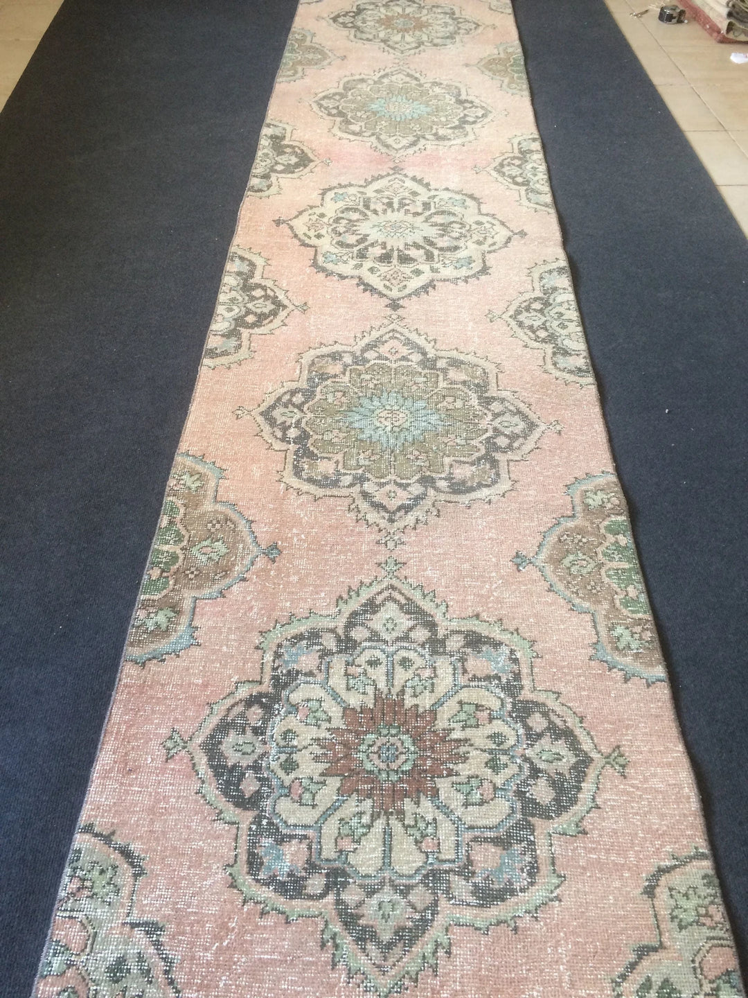 Turkish Runner Rug 2' 8" x 11' 4" Hand-Knotted | No. WR59397