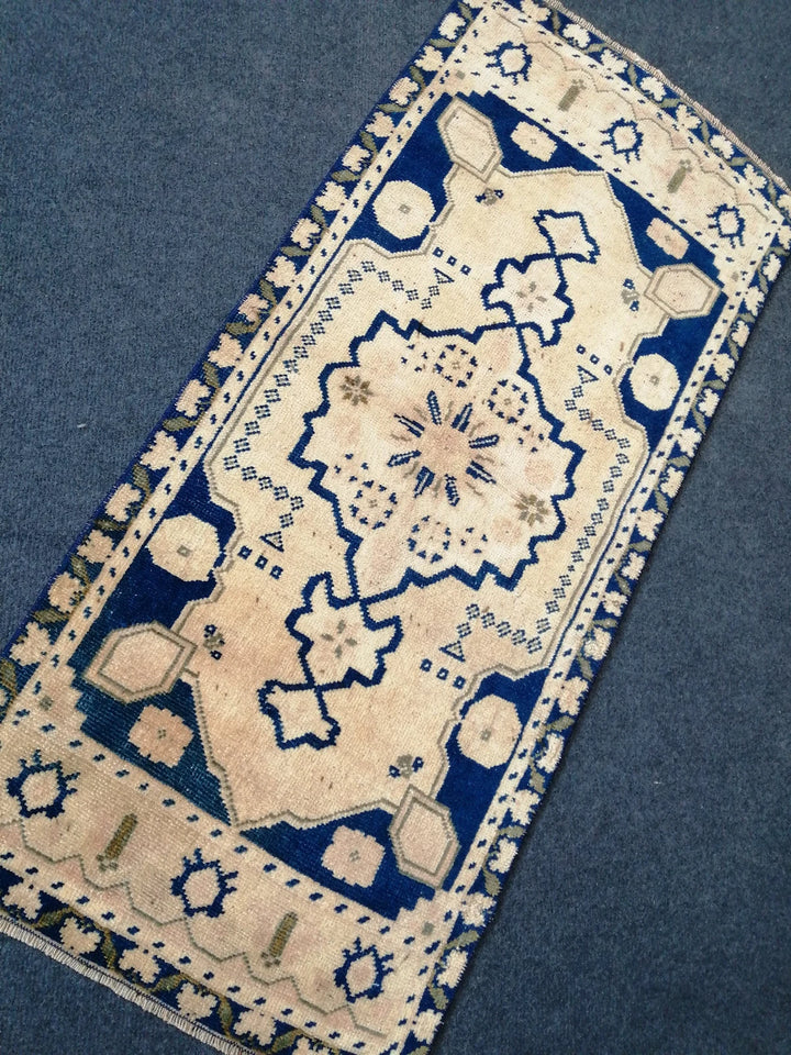 Turkish Oushak Runner Rug 2'8" x 9'9" Hand-Knotted | No. WR59446