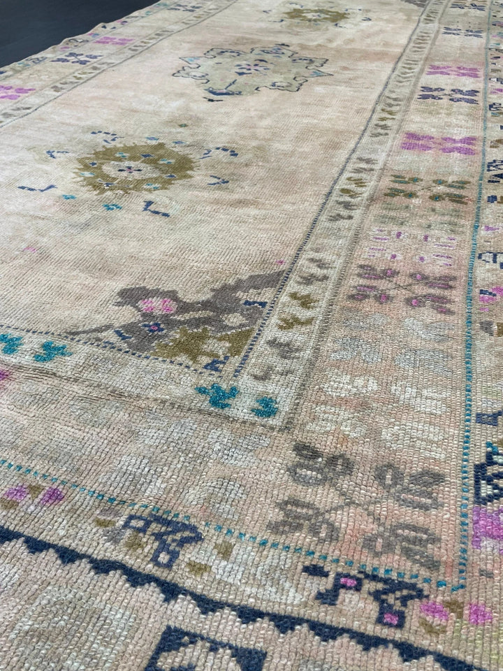 Beige Turkish Runner Rug 4' 5" x 10' Hand-Knotted | No. WR59590
