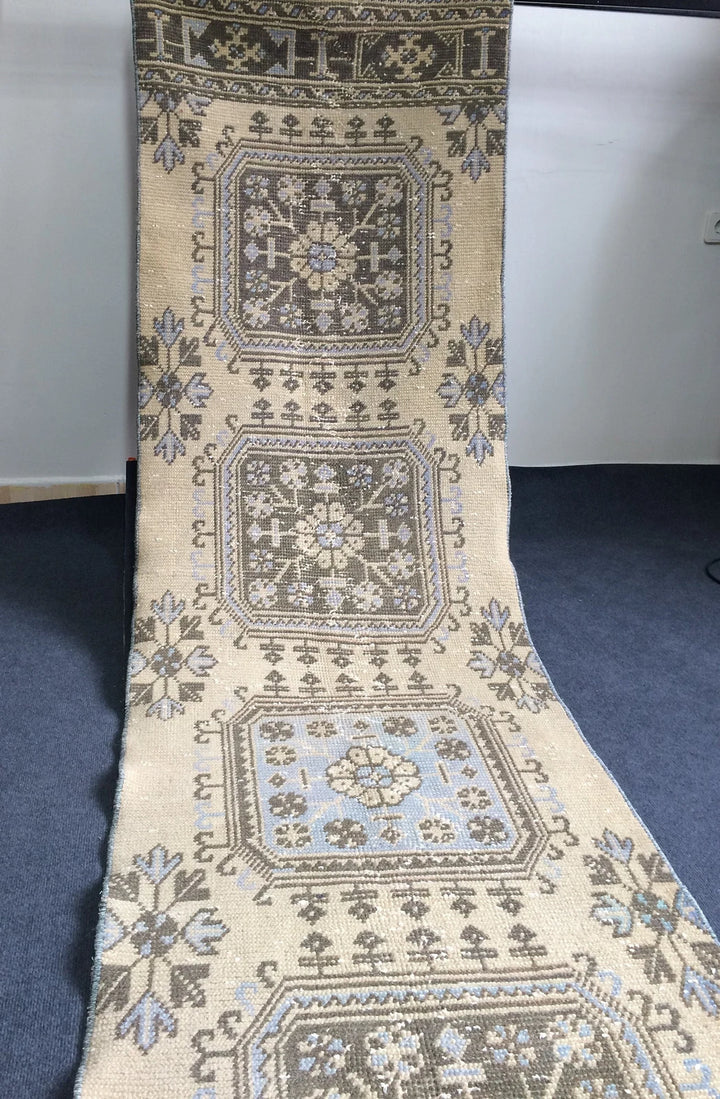 Beige Turkish Runner Rug 2' 8" x 12' Hand-Knotted | No. WR59663
