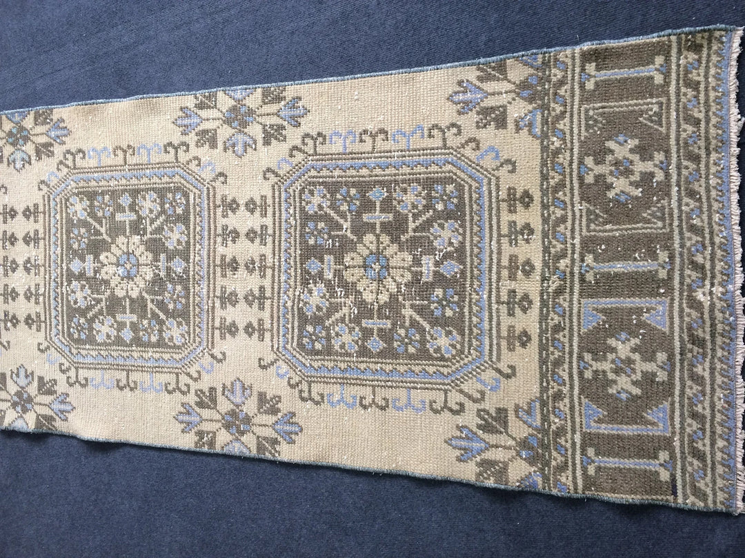 Beige Turkish Runner Rug 2' 8" x 12' Hand-Knotted | No. WR59663
