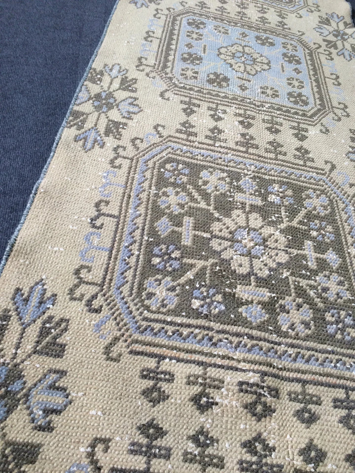 Beige Turkish Runner Rug 2' 8" x 12' Hand-Knotted | No. WR59663