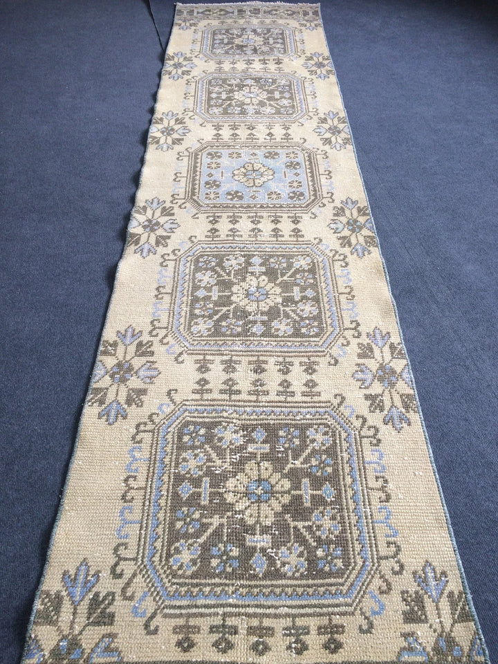 Beige Turkish Runner Rug 2' 8" x 12' Hand-Knotted | No. WR59663