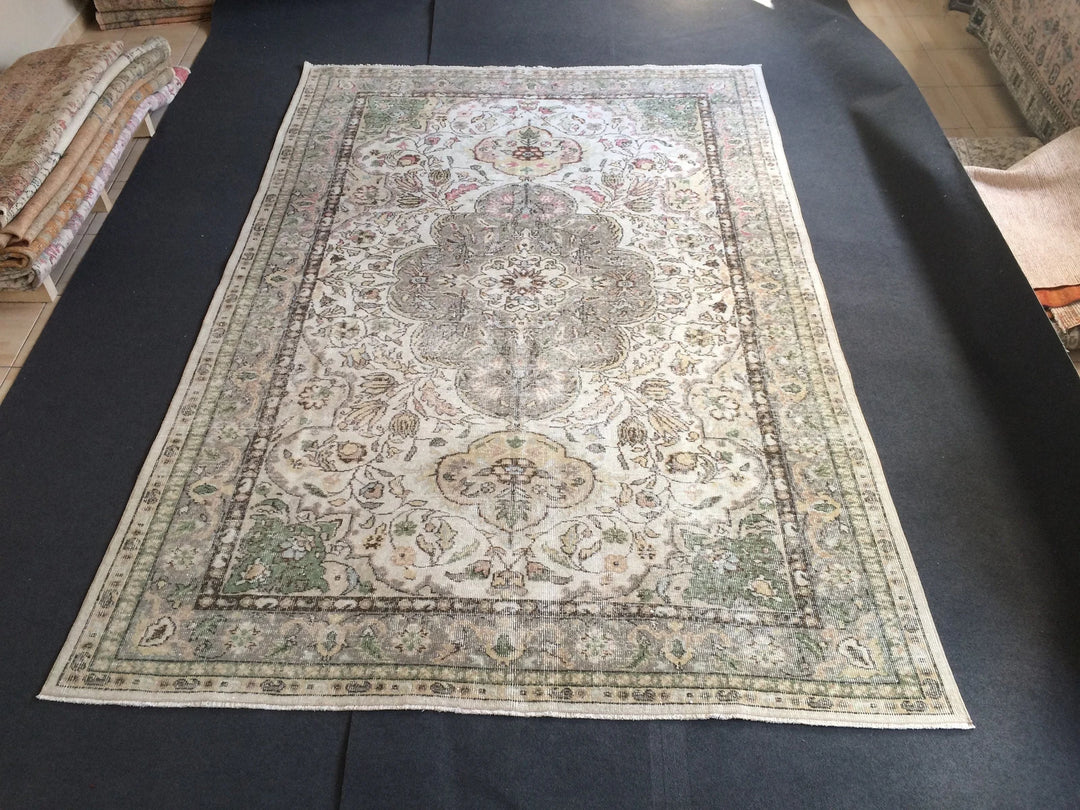 Beige Turkish Runner Rug 6' 8" x 9' 10" Hand-Knotted | No. WR60570
