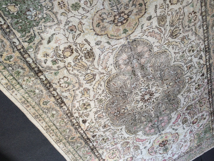 Beige Turkish Runner Rug 6' 8" x 9' 10" Hand-Knotted | No. WR60570