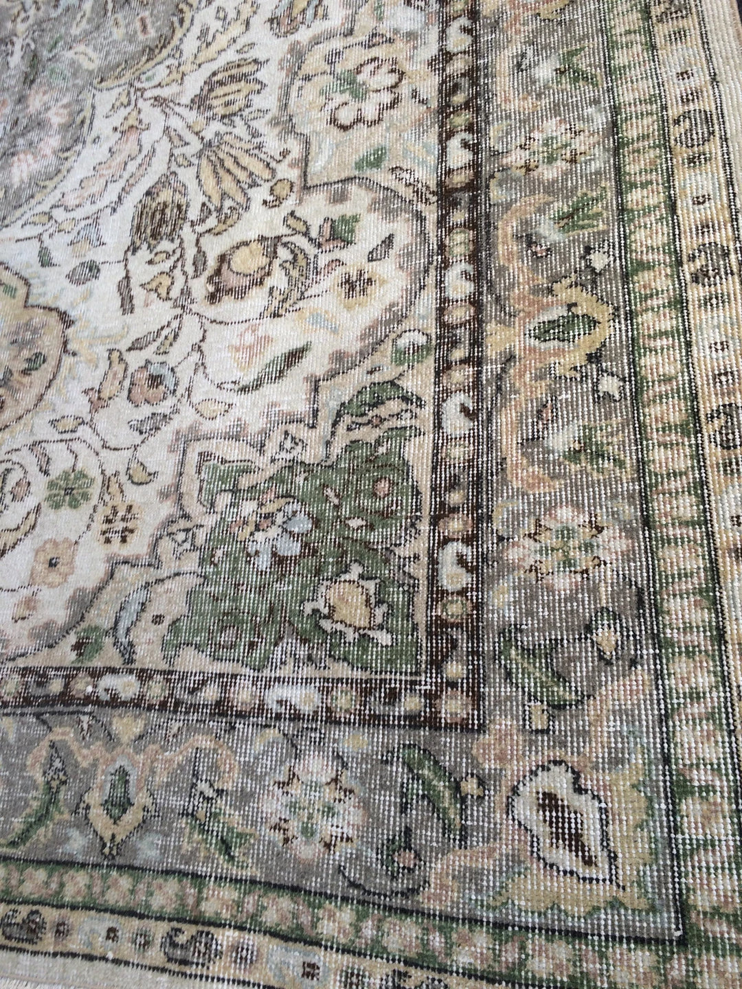 Beige Turkish Runner Rug 6' 8" x 9' 10" Hand-Knotted | No. WR60570