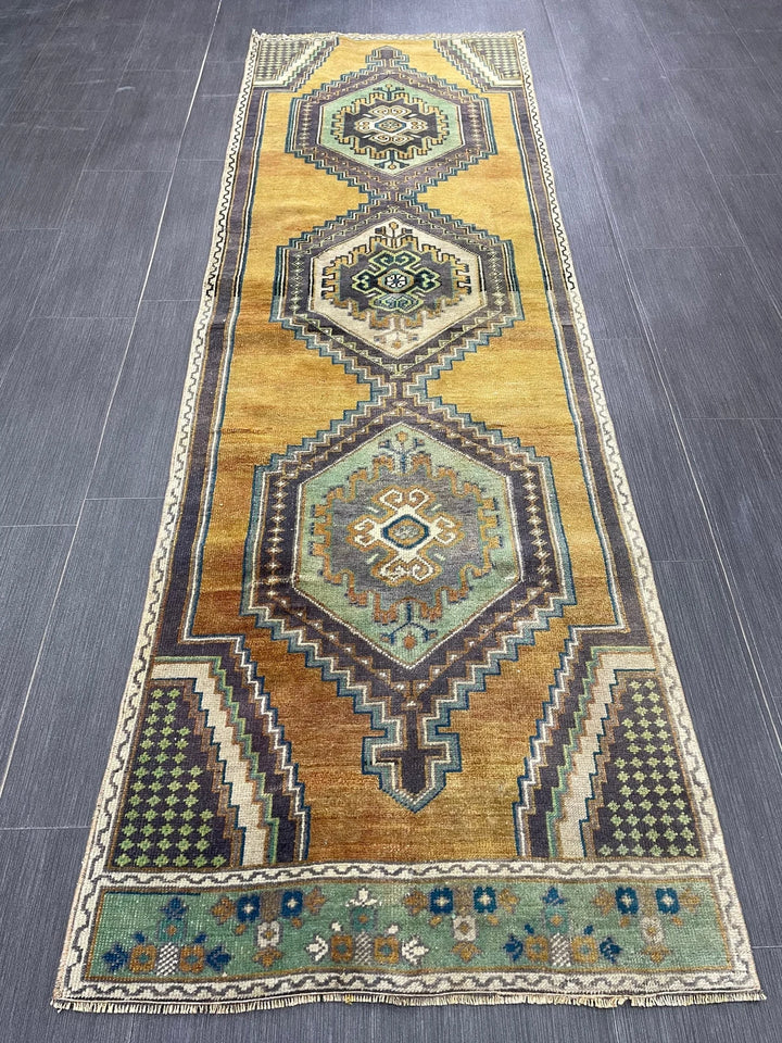 Turkish Runner Rug 2' 5" x 7' 7" Hand-Knotted | No. WR60787
