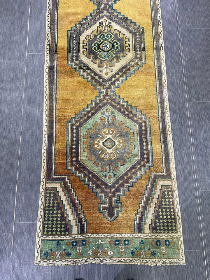 Turkish Runner Rug 2' 5" x 7' 7" Hand-Knotted | No. WR60787