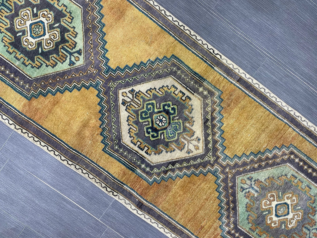 Turkish Runner Rug 2' 5" x 7' 7" Hand-Knotted | No. WR60787