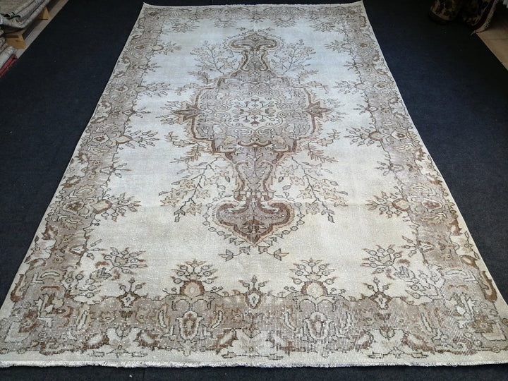 Beige Turkish Runner Rug 6' 2" x 9' 11" Hand-Knotted | No. WR60912