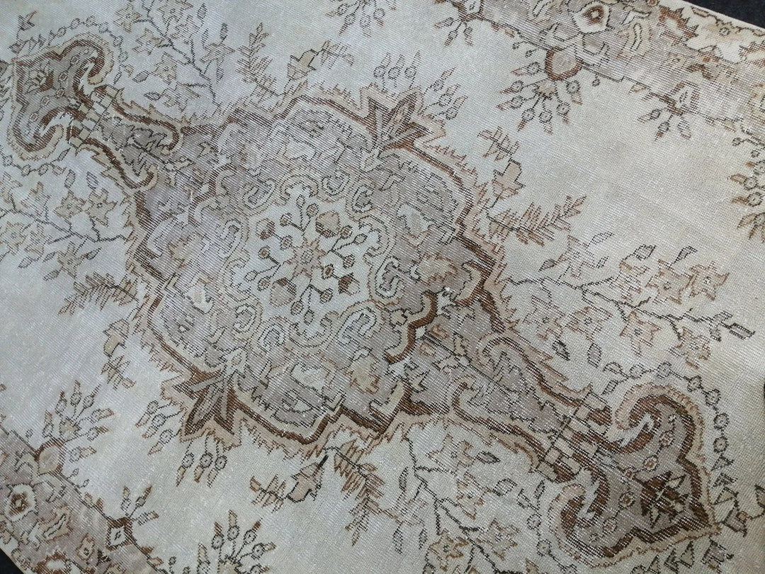 Beige Turkish Runner Rug 6' 2" x 9' 11" Hand-Knotted | No. WR60912