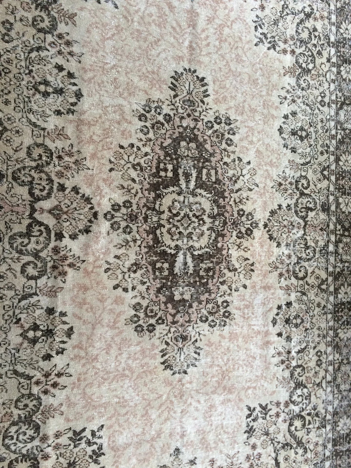 Beige Turkish Runner Rug 6' 4" x 10' Hand-Knotted | No. WR61446