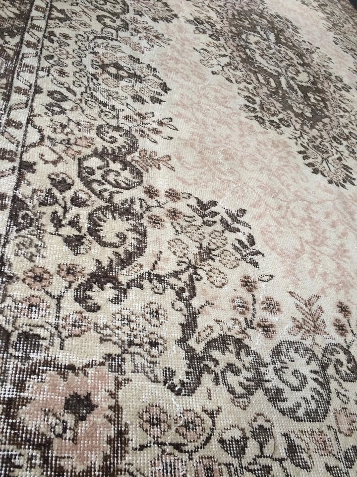 Beige Turkish Runner Rug 6' 4" x 10' Hand-Knotted | No. WR61446