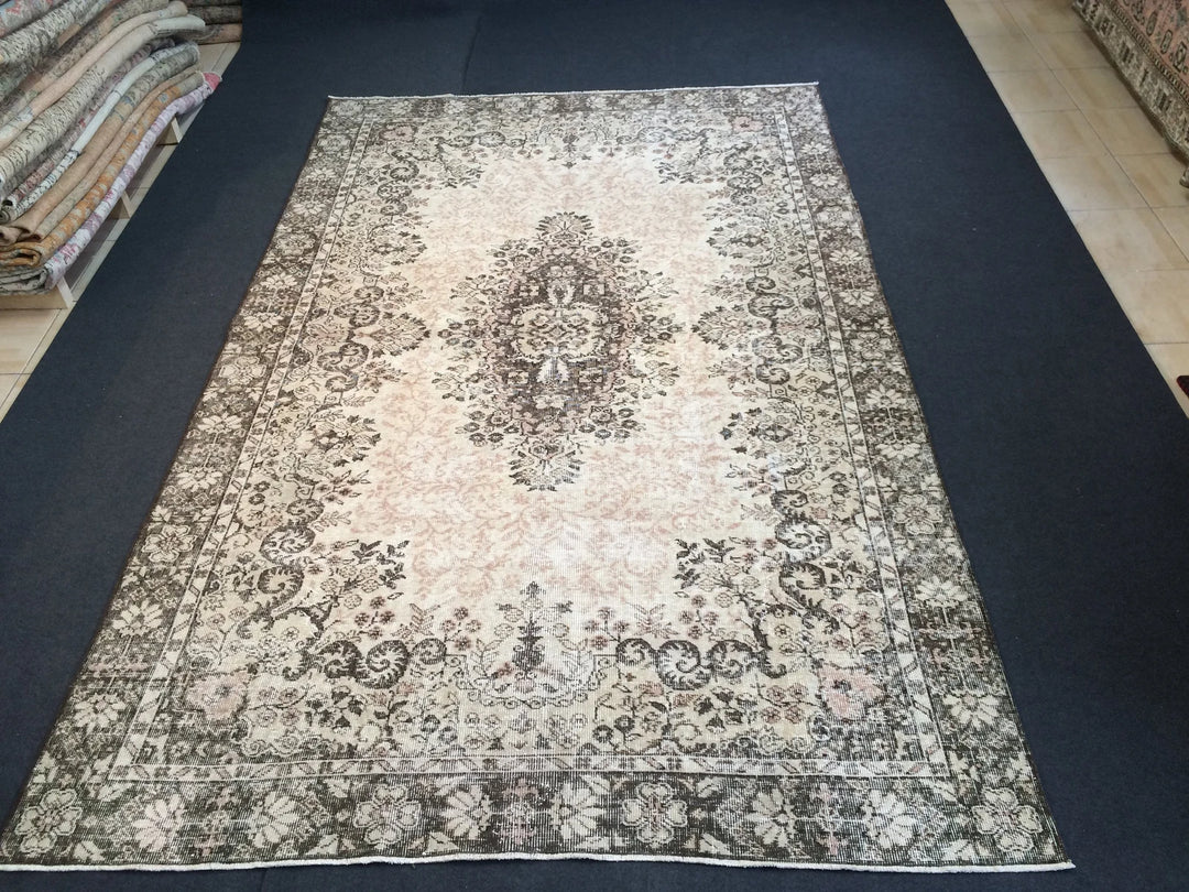 Beige Turkish Runner Rug 6' 4" x 10' Hand-Knotted | No. WR61446