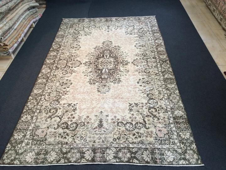 Beige Turkish Runner Rug 6' 4" x 10' Hand-Knotted | No. WR61446