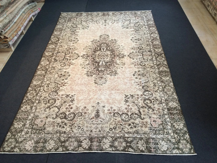 Beige Turkish Runner Rug 6' 4" x 10' Hand-Knotted | No. WR61446