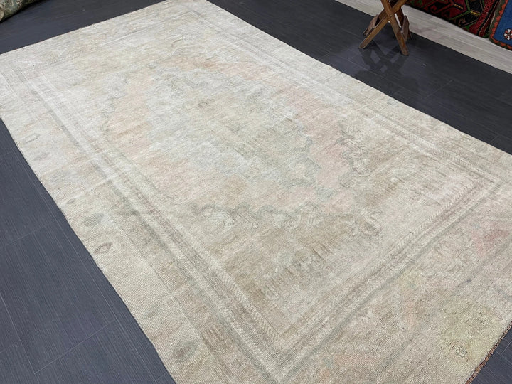Beige Turkish Runner Rug 5' x 8' 10" Hand-Knotted | No. WR61569
