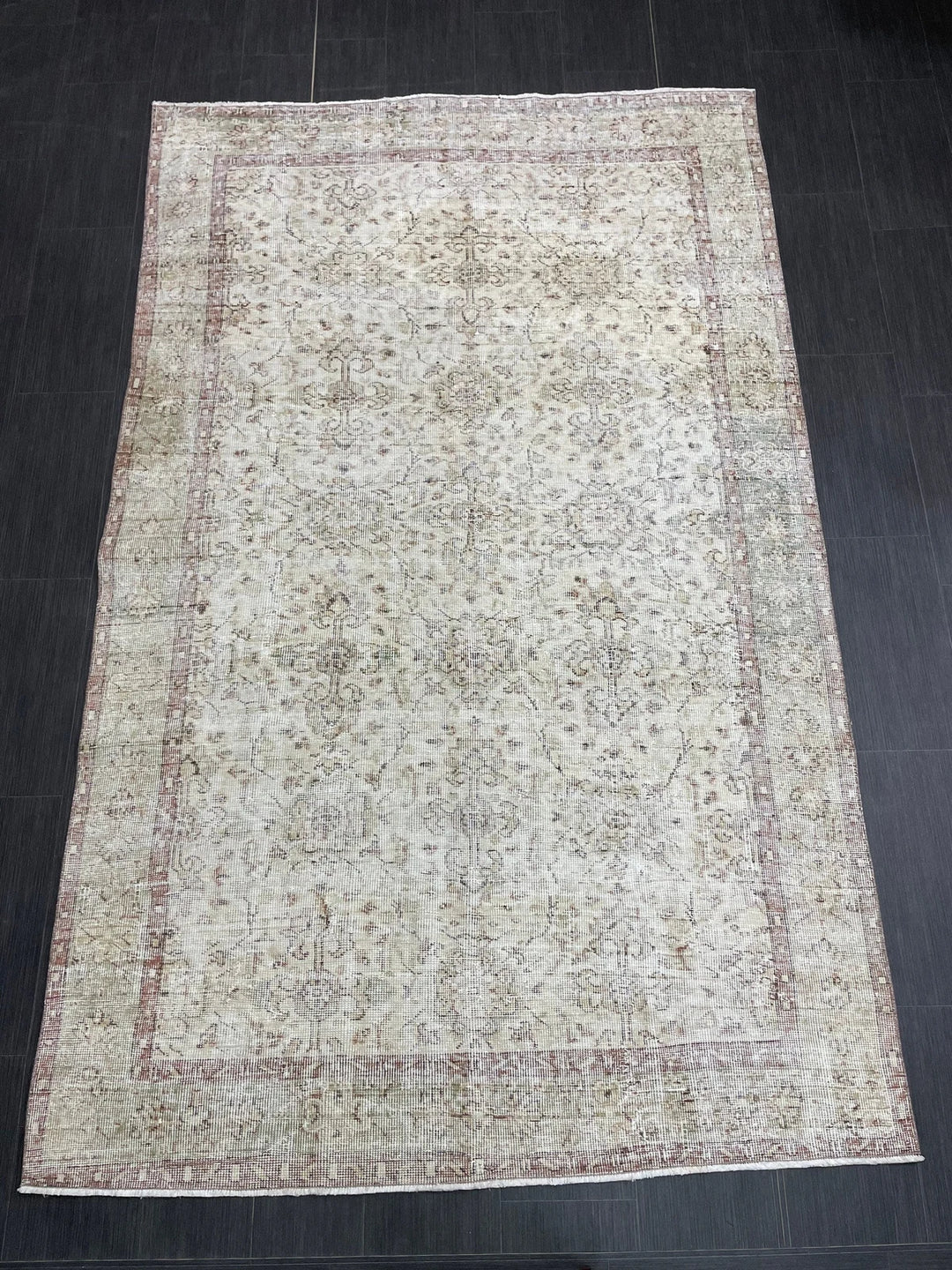Beige Turkish Runner Rug 5' 4" x 8' 8" Hand-Knotted | No. WR61929