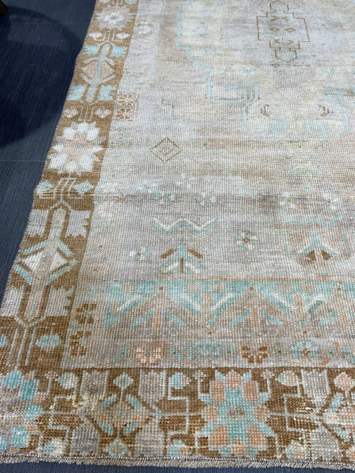 Tan Oushak Rug 3' 4" x 6' 7" - No. WR62060