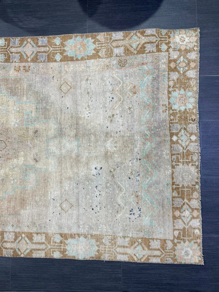 Tan Oushak Rug 3' 4" x 6' 7" - No. WR62060