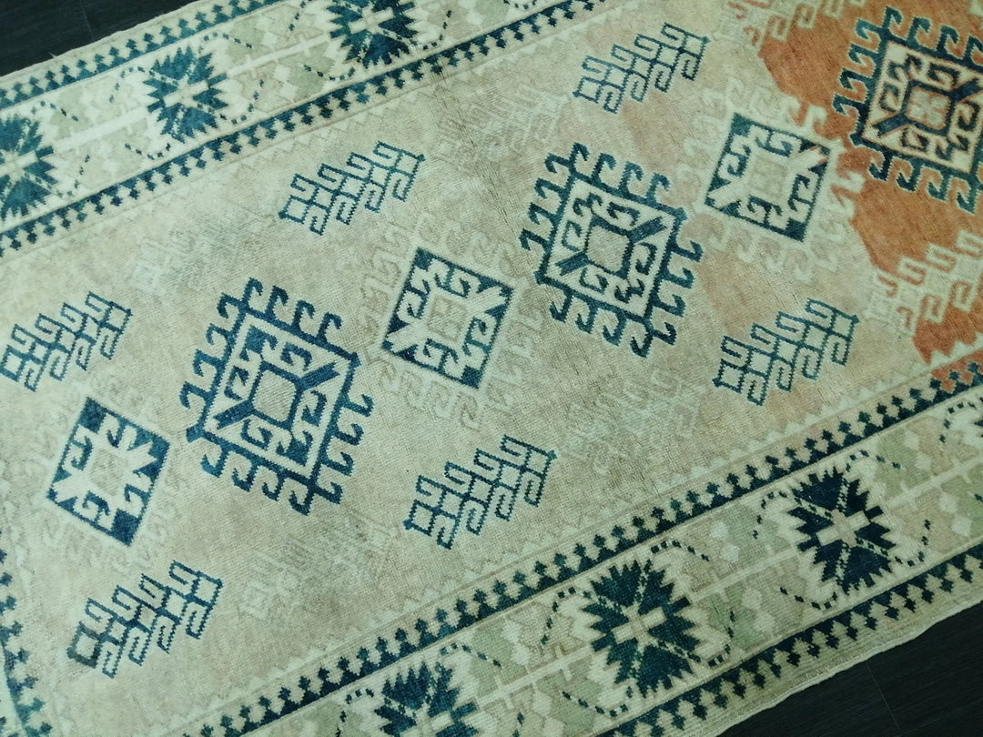 Beige Turkish Runner Rug 4' 7" x 7' 3" Hand-Knotted | No. WR62067