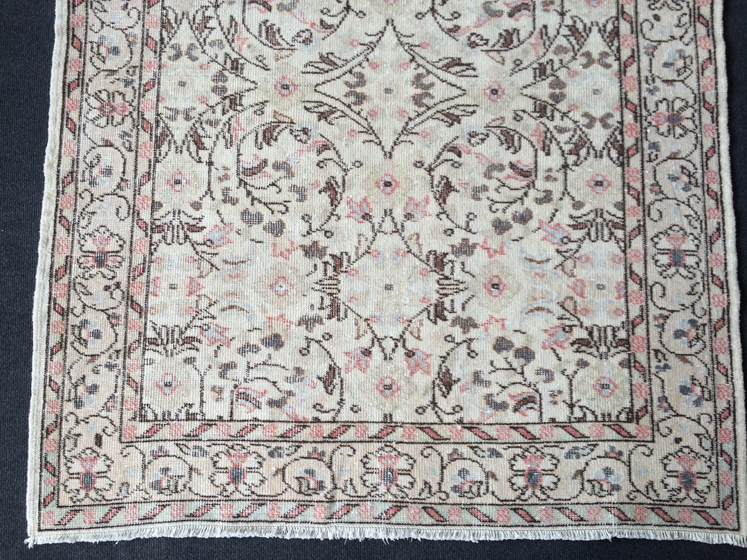 Beige Turkish Runner Rug 4' x 7' Hand-Knotted | No. WR63880
