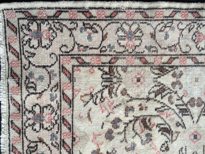 Beige Turkish Runner Rug 4' x 7' Hand-Knotted | No. WR63880